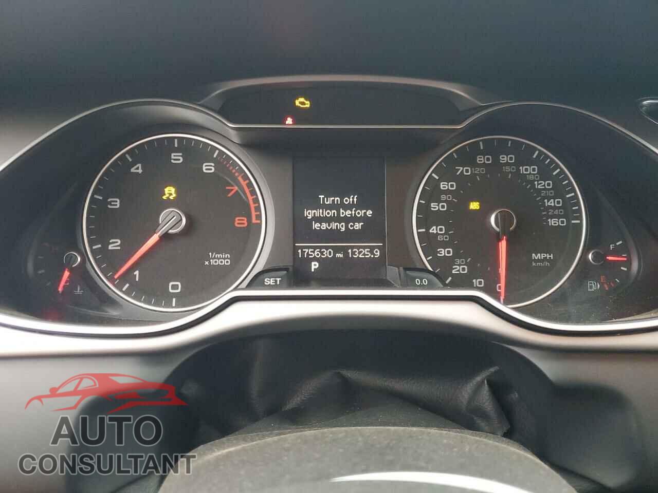 AUDI A4 2013 - WAUBFAFL8DA128045