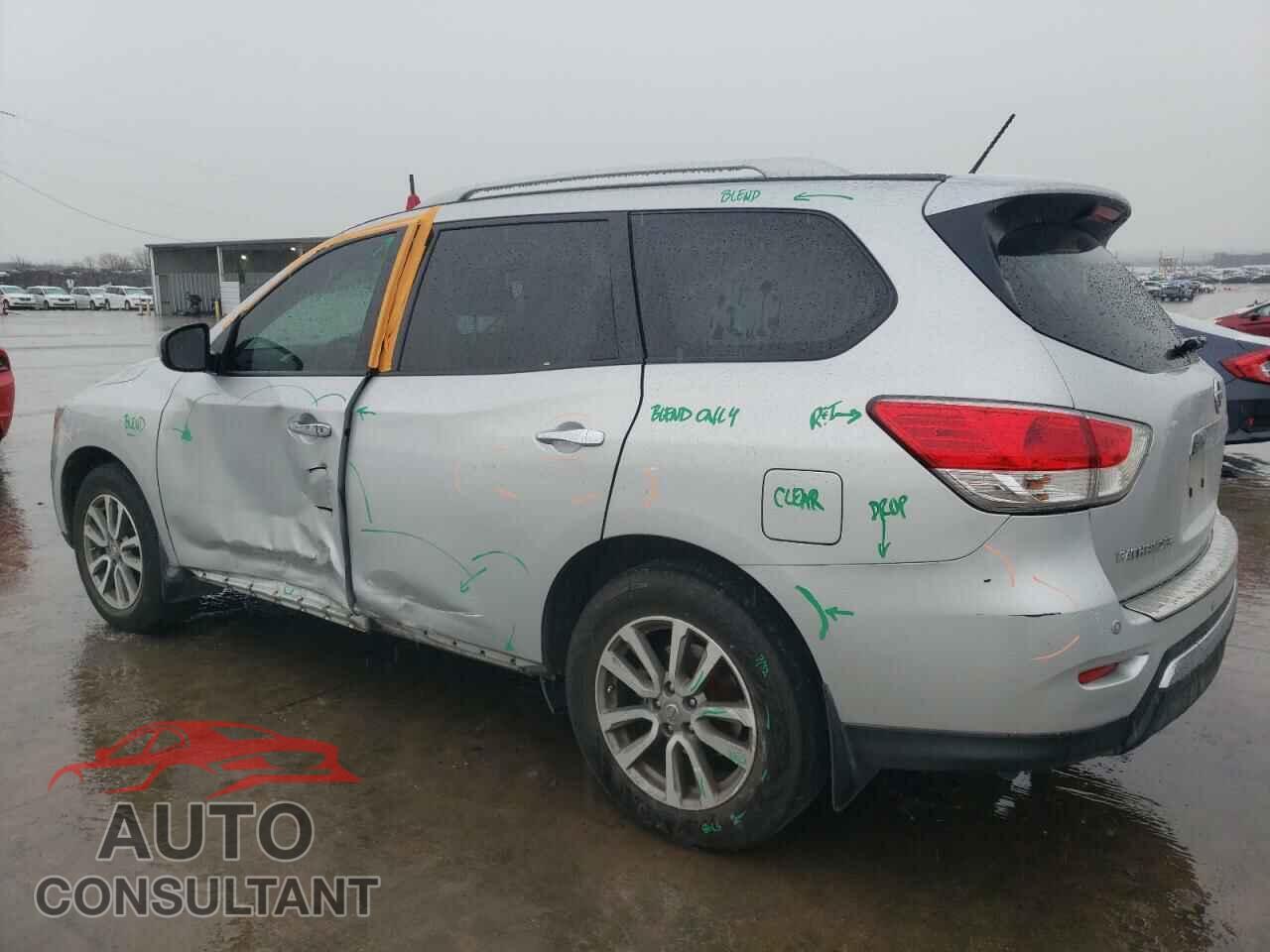 NISSAN PATHFINDER 2015 - 5N1AR2MN5FC613522