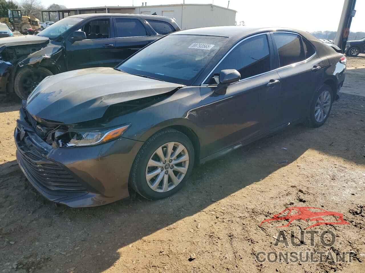 TOYOTA CAMRY 2018 - JTNB11HKXJ3028918