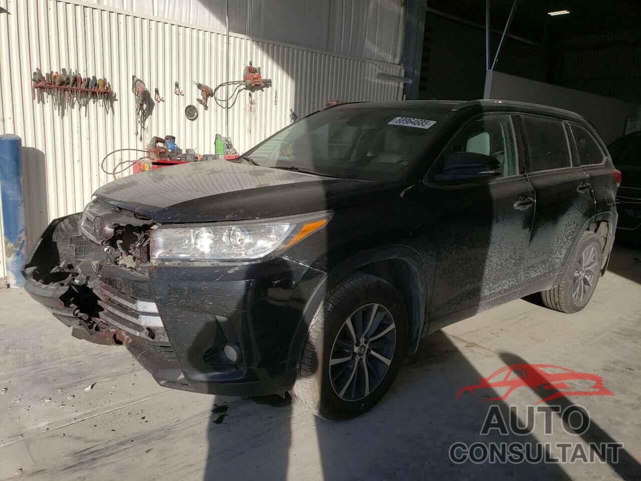 TOYOTA HIGHLANDER 2018 - 5TDJZRFH6JS539605