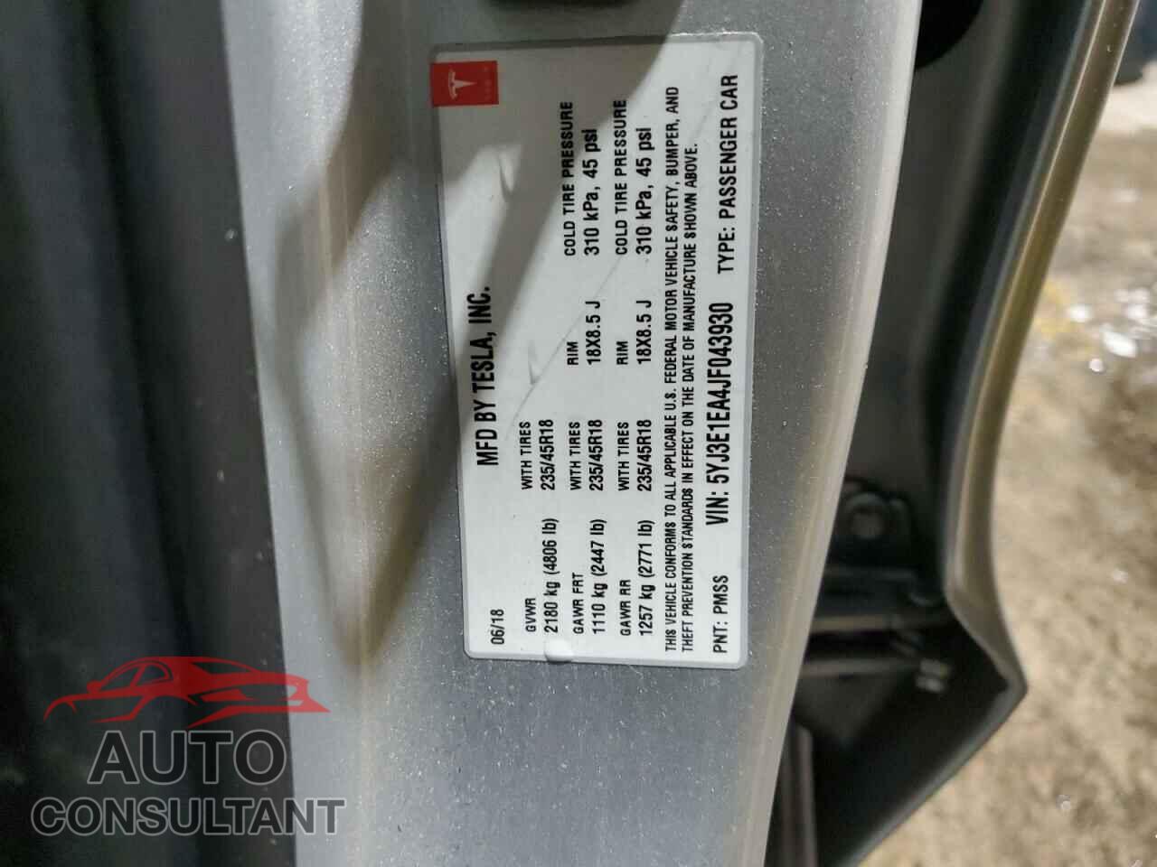 TESLA MODEL 3 2018 - 5YJ3E1EA4JF043930