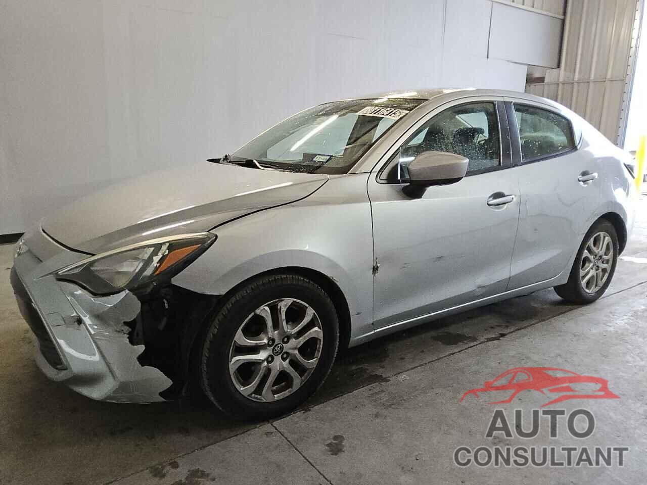 TOYOTA YARIS 2018 - 3MYDLBYV8JY313875