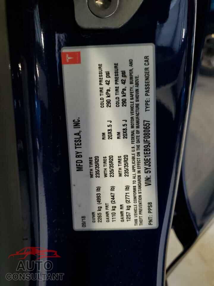 TESLA MODEL 3 2018 - 5YJ3E1EB9JF080657