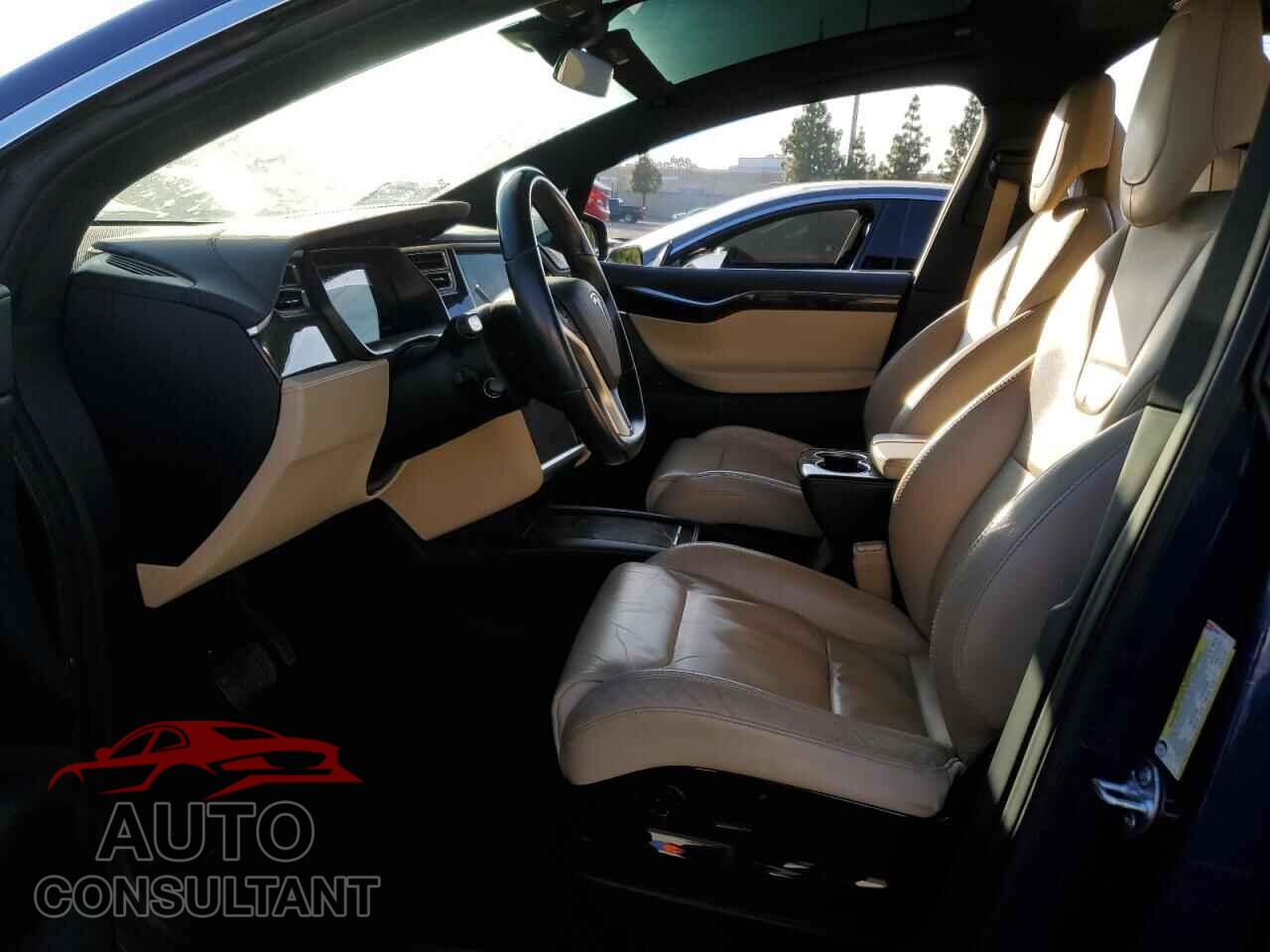 TESLA MODEL X 2016 - 5YJXCBE22GF027207