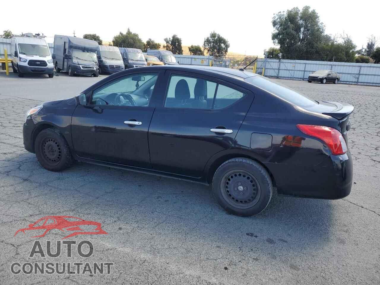 NISSAN VERSA 2017 - 3N1CN7APXHL829100