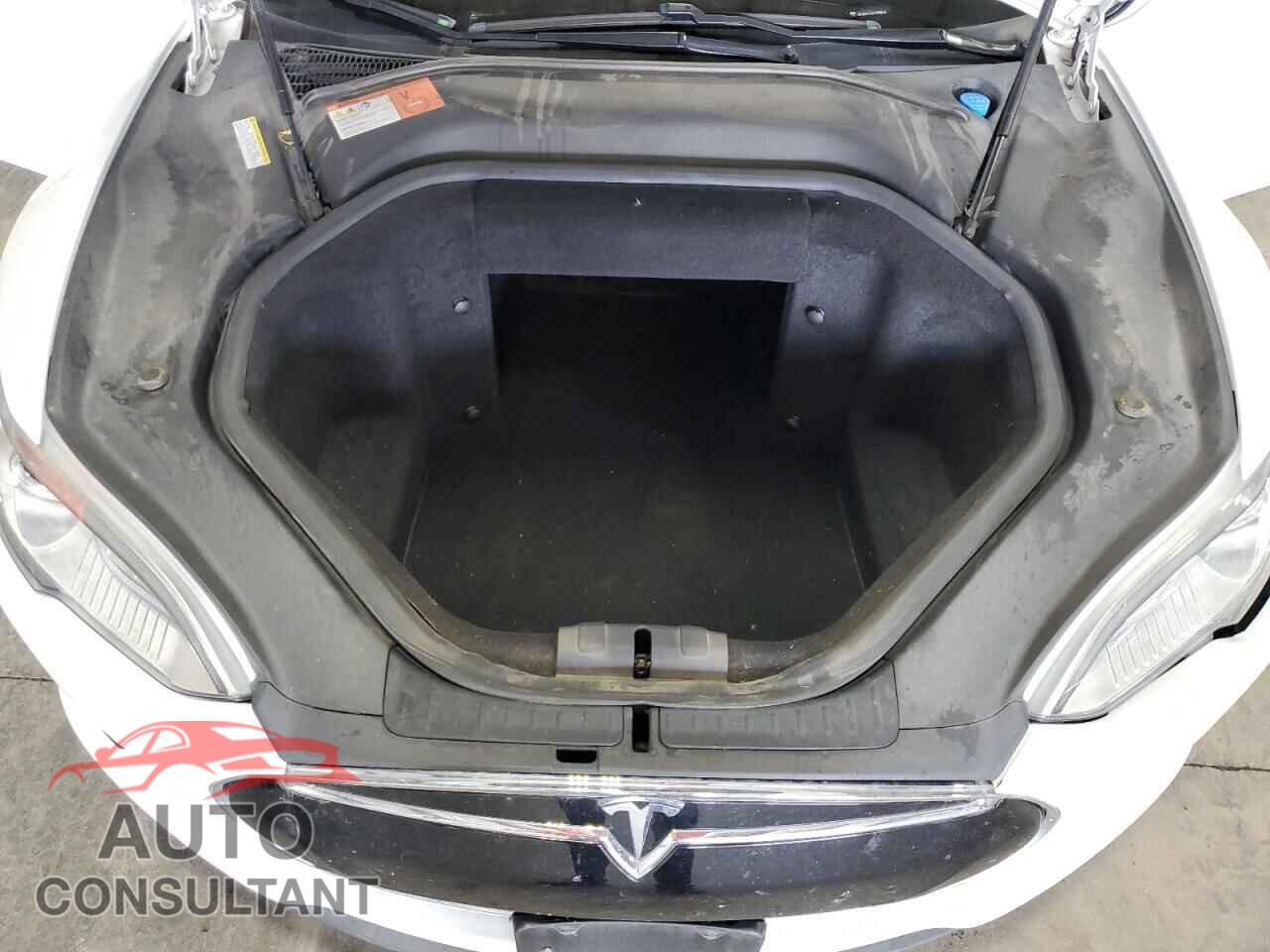 TESLA MODEL S 2014 - 5YJSA1H16EFP35616