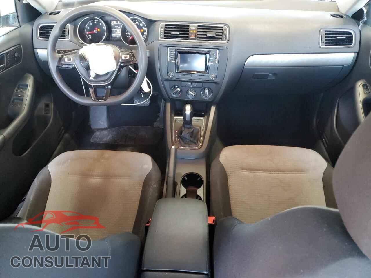 VOLKSWAGEN JETTA 2017 - 3VW2B7AJ3HM347430