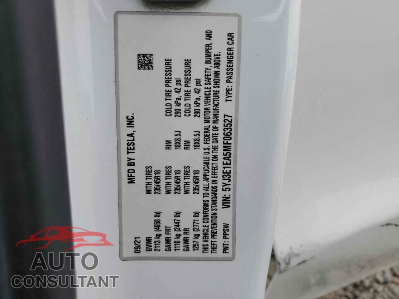 TESLA MODEL 3 2021 - 5YJ3E1EA5MF063527