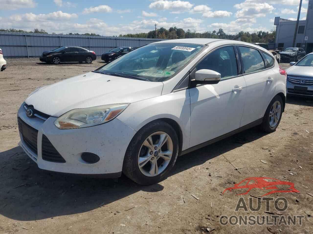FORD FOCUS 2014 - 1FADP3K28EL268917