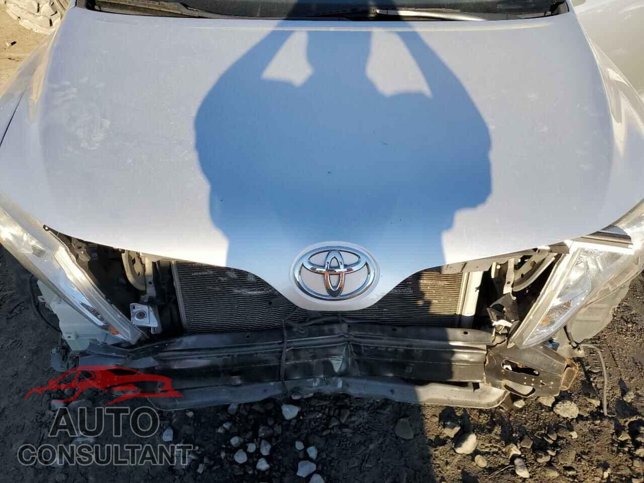 TOYOTA VENZA 2013 - 4T3BA3BB4DU034174