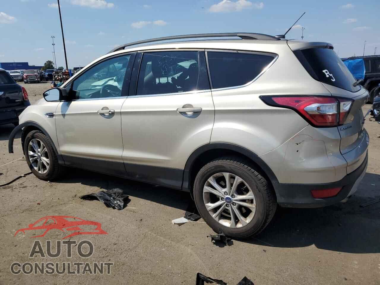 FORD ESCAPE 2018 - 1FMCU0GD9JUC68710