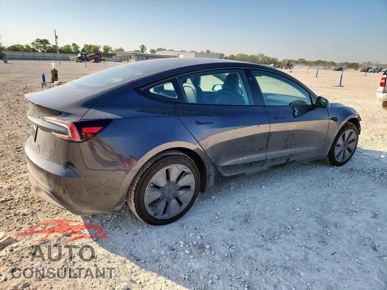 TESLA MODEL 3 2025 - 5YJ3E1EA9SF959861