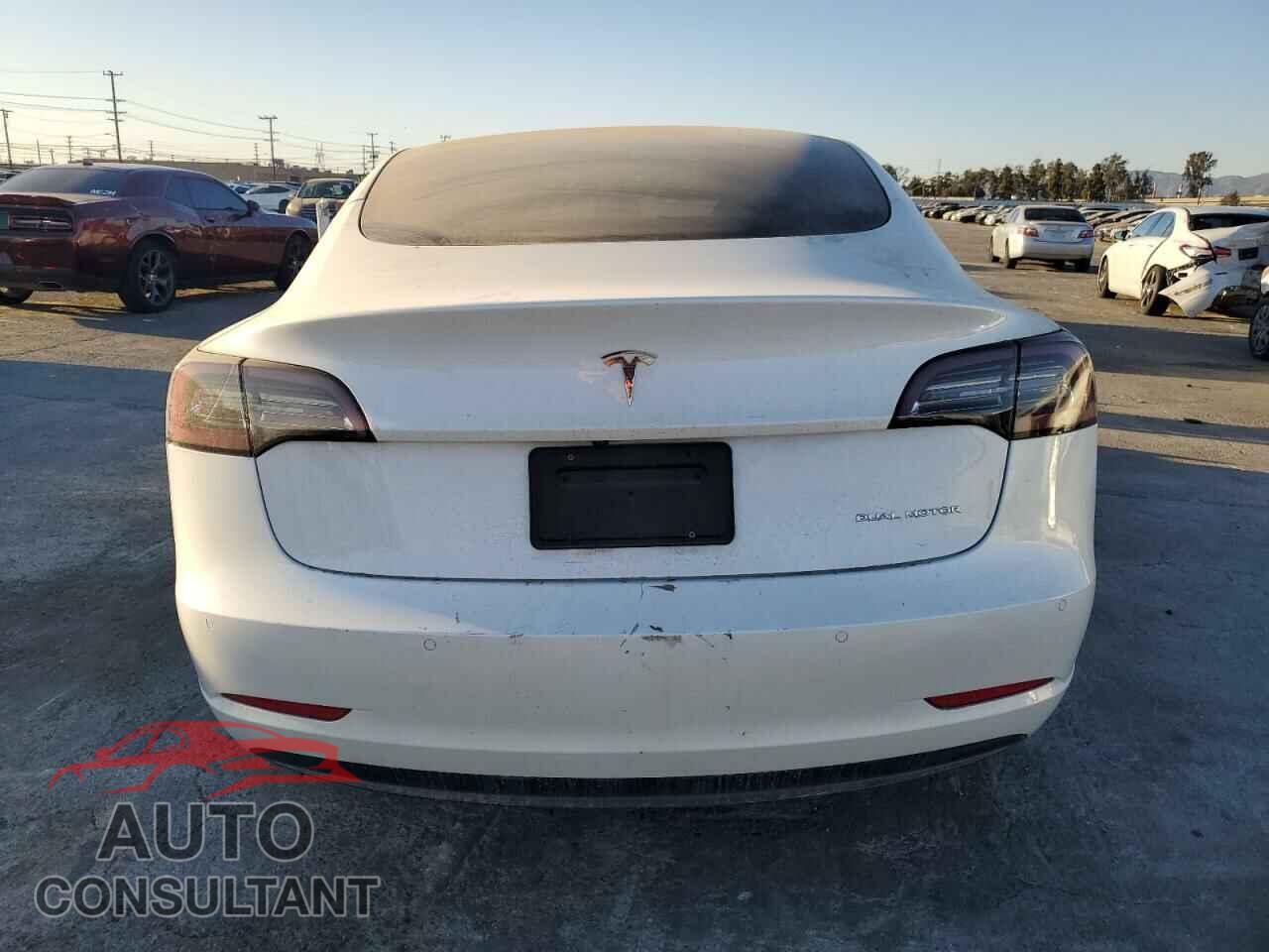 TESLA MODEL 3 2022 - 5YJ3E1EB7NF166877