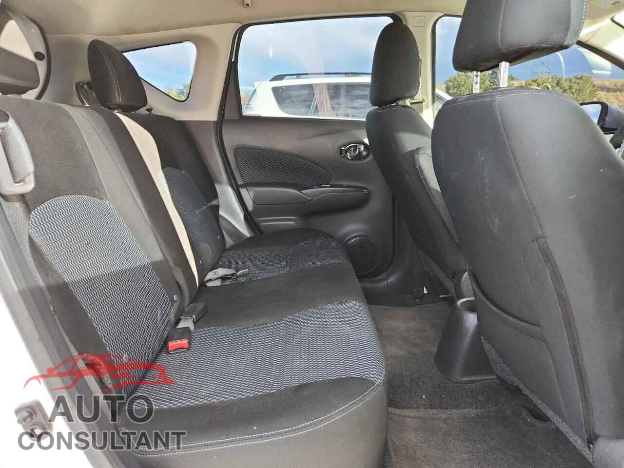 NISSAN VERSA 2017 - 3N1CE2CP2HL362660