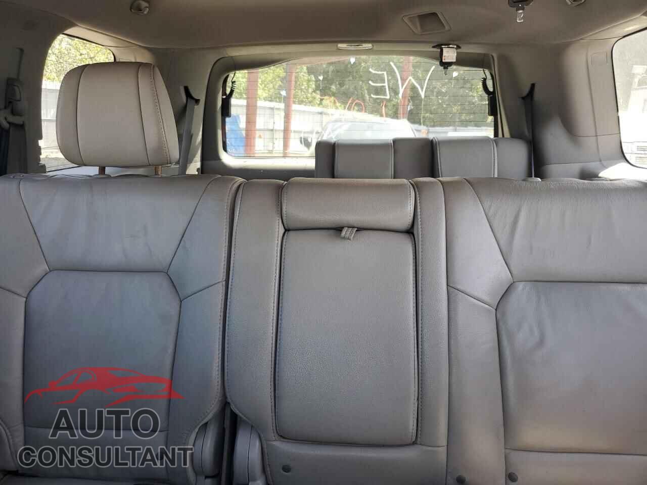 HONDA PILOT 2013 - 5FNYF4H68DB018612