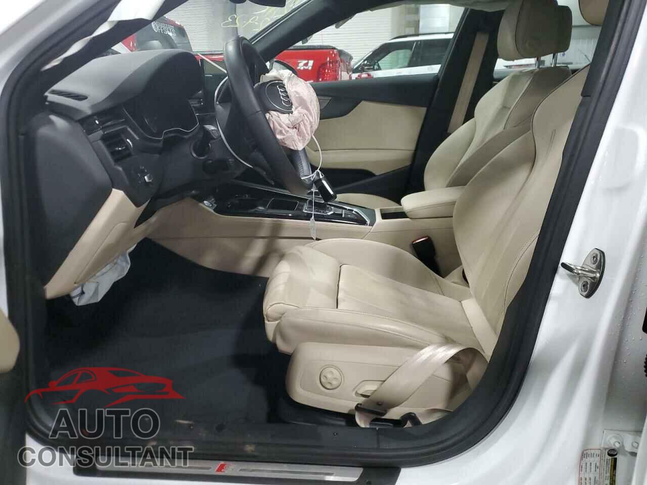 AUDI A4 2021 - WAUDAAF49MN003662