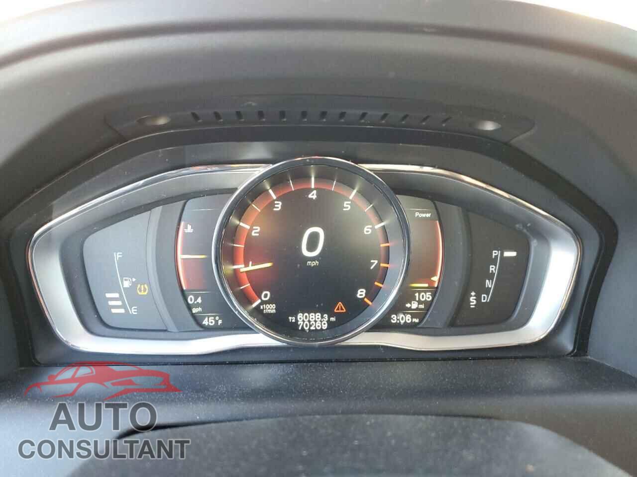 VOLVO XC60 2017 - YV449MRR8H2088809