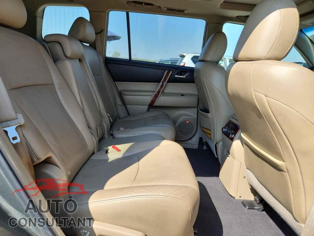 TOYOTA HIGHLANDER 2013 - 5TDDK3EH8DS177992