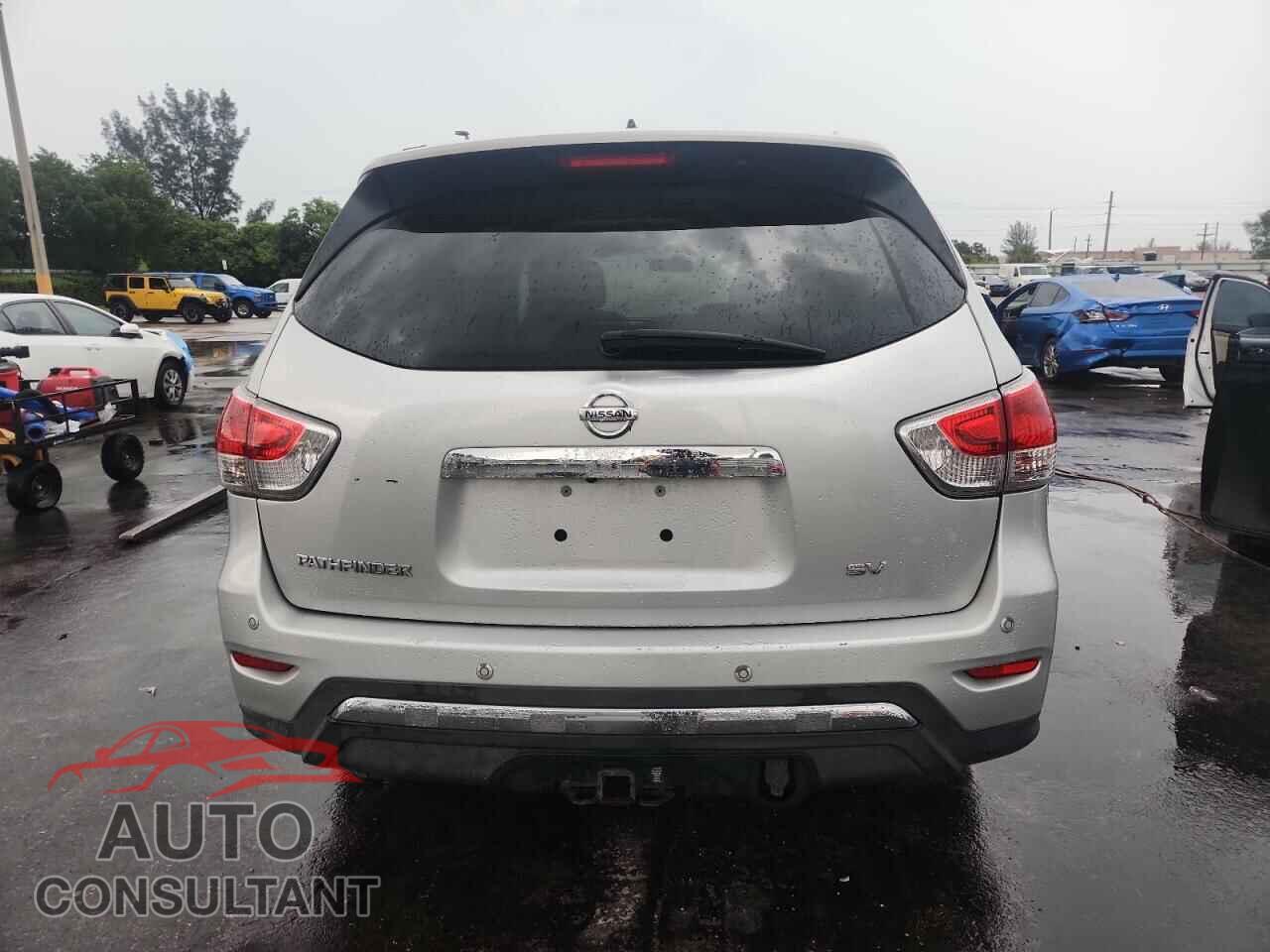 NISSAN PATHFINDER 2014 - 5N1AR2MN3EC667903