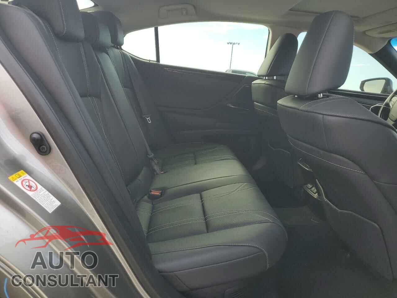 LEXUS ES300 2019 - JTHB21B18K2022834