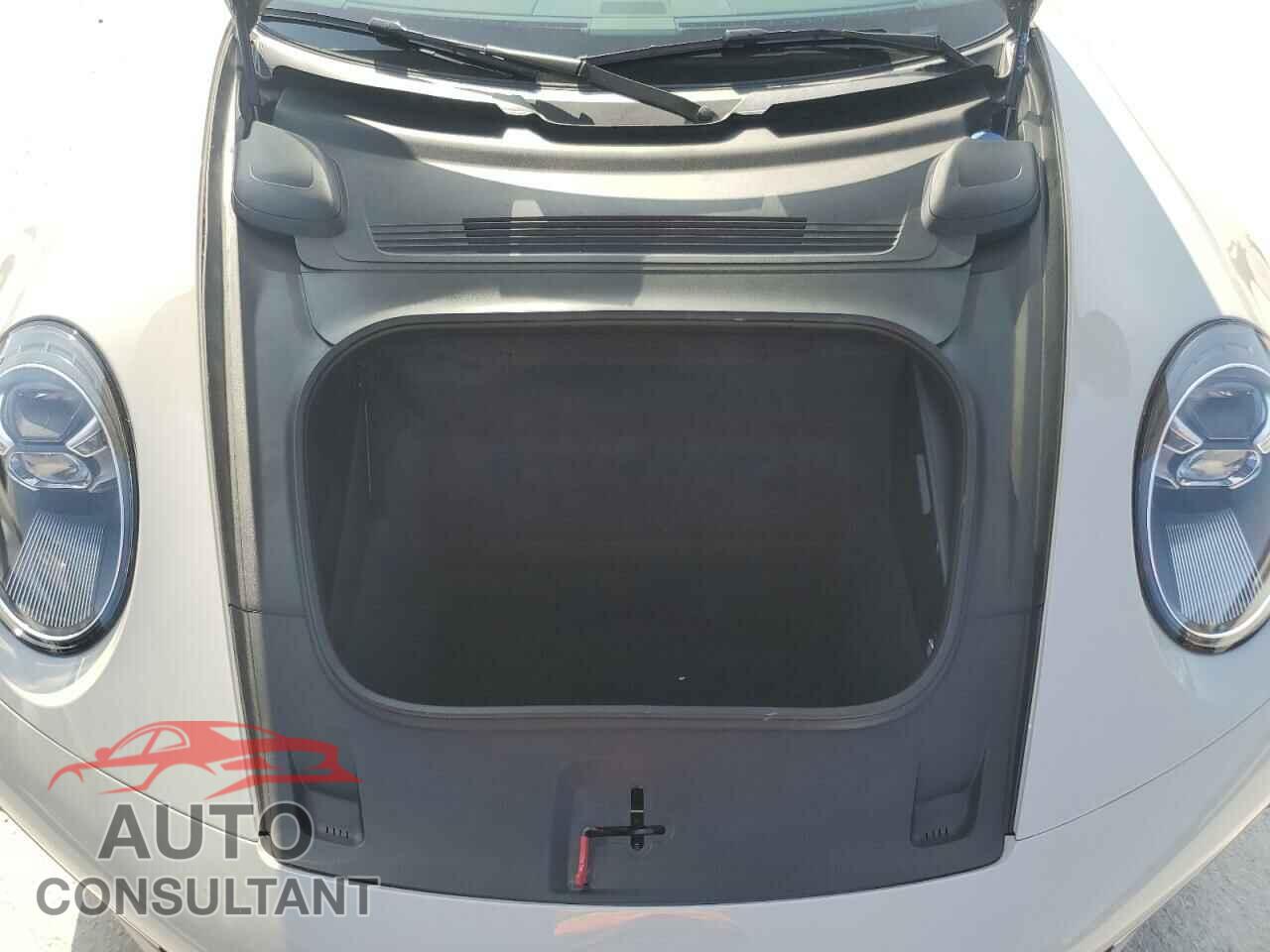 PORSCHE 911 2024 - WP0AA2A9XRS210035