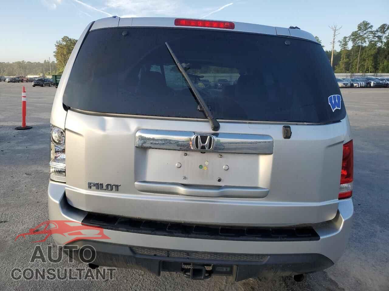 HONDA PILOT 2014 - 5FNYF3H77EB023448