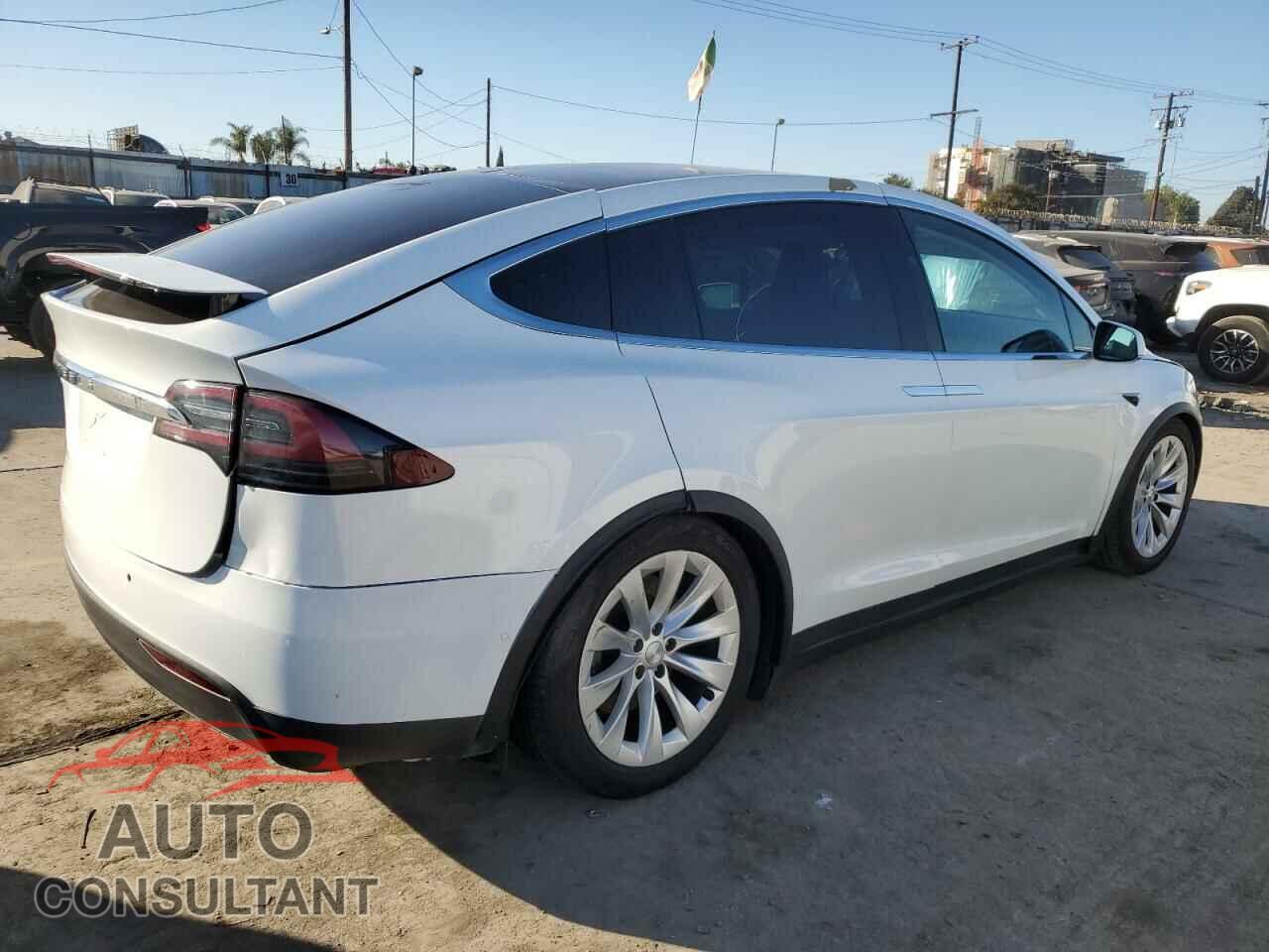 TESLA MODEL X 2019 - 5YJXCAE21KF162939