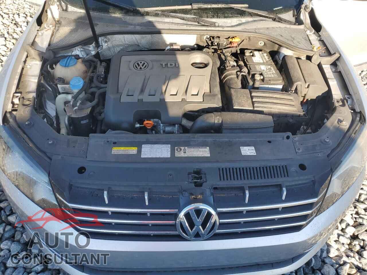 VOLKSWAGEN PASSAT 2014 - 1VWCN7A34EC005351