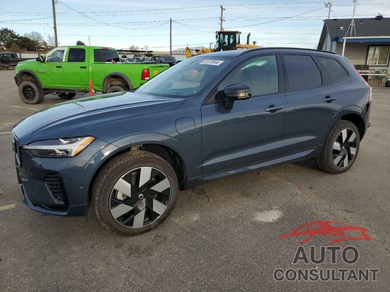 VOLVO XC60 ULTIM 2024 - YV4H60DMXR1743817