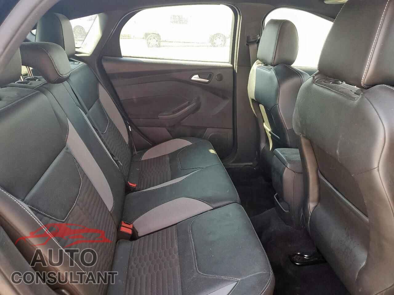 FORD FOCUS 2017 - 1FADP3L91HL334062