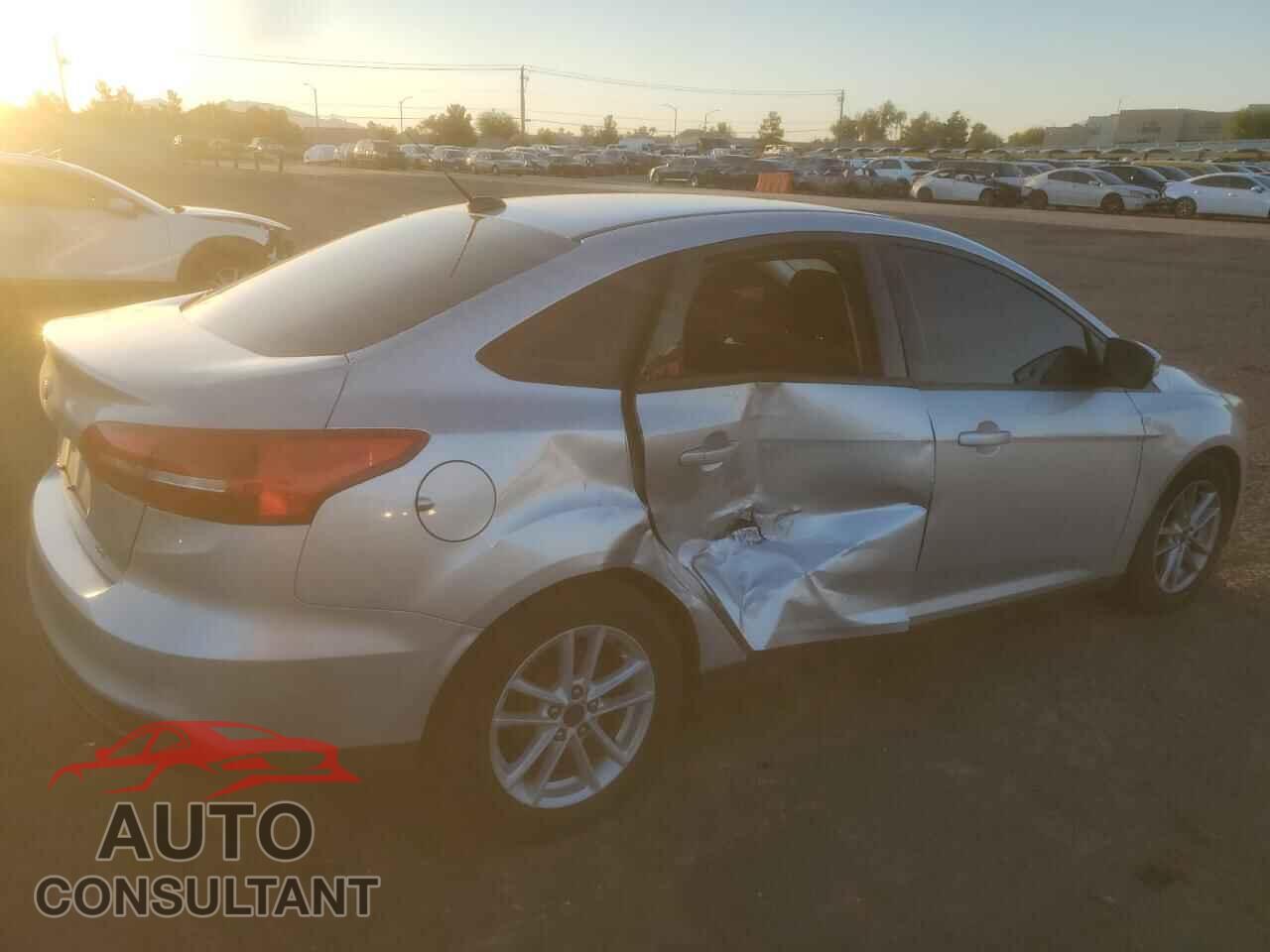 FORD FOCUS 2017 - 1FADP3F2XHL217711
