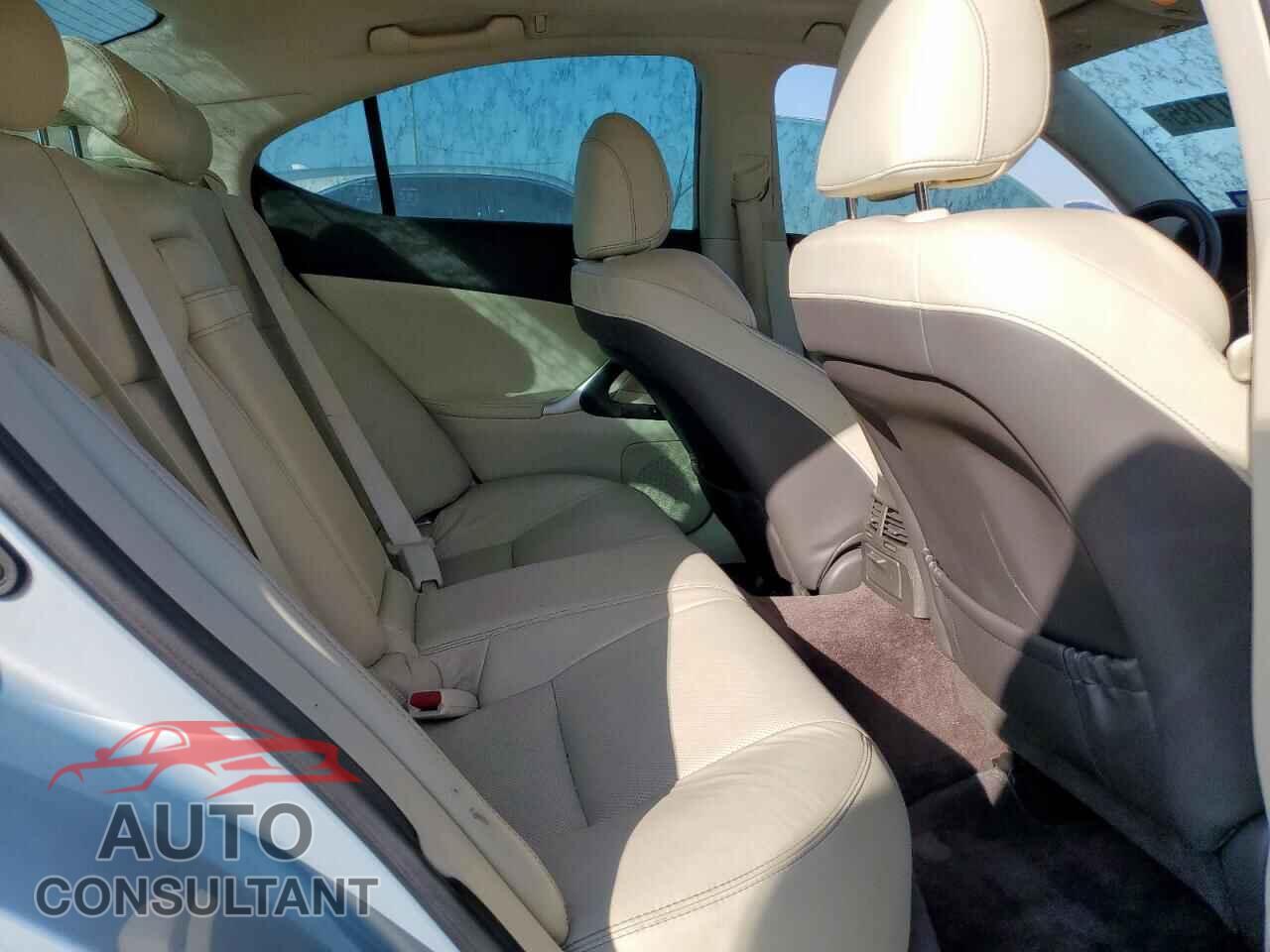 LEXUS IS 2011 - JTHBF5C25B5138851