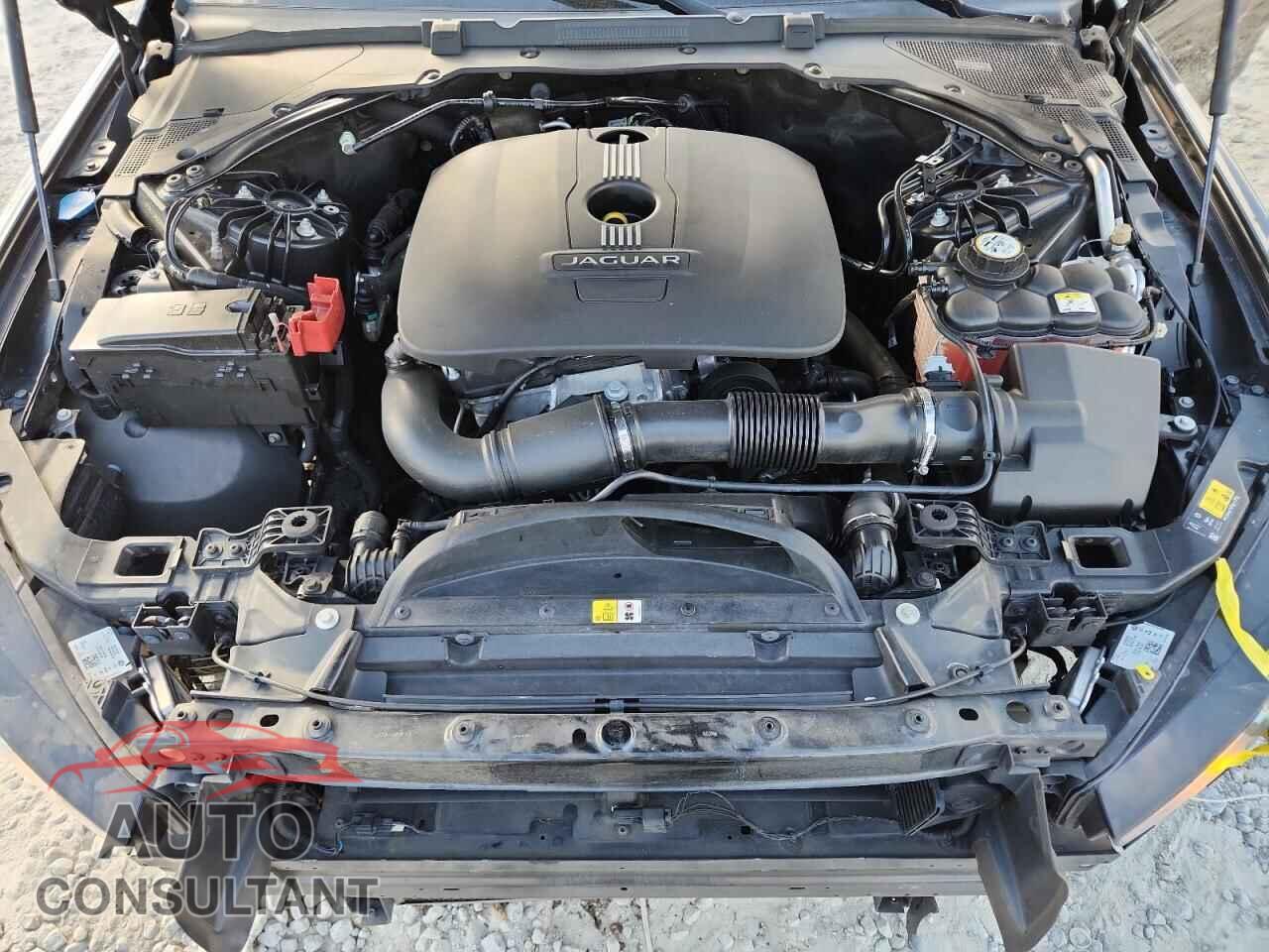 JAGUAR XE 2017 - SAJAE4BG1HA963875