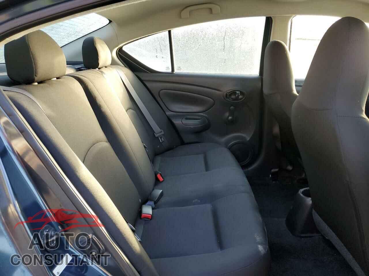 NISSAN VERSA 2017 - 3N1CN7AP1HL859019