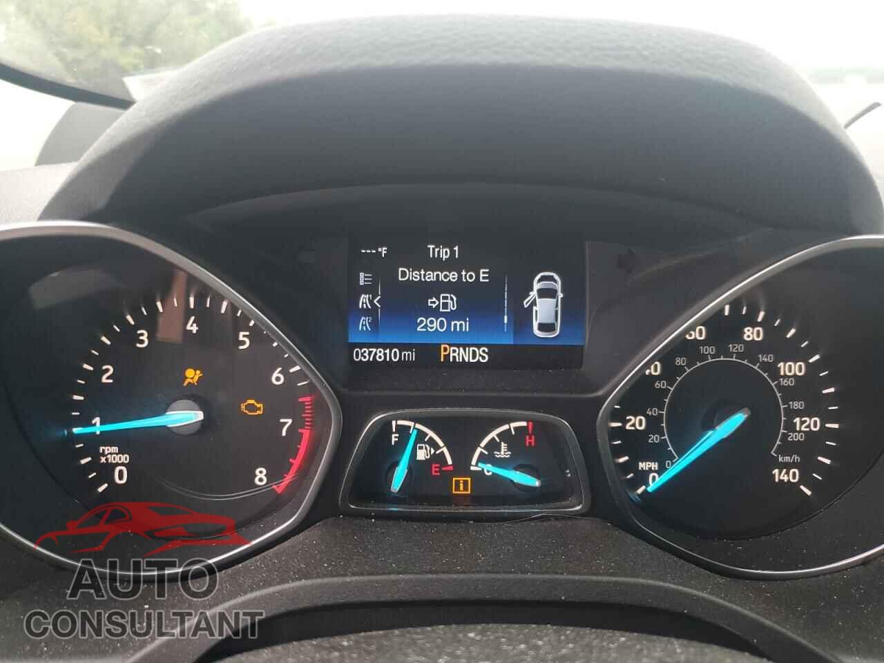 FORD ESCAPE 2017 - 1FMCU0JD5HUD58892