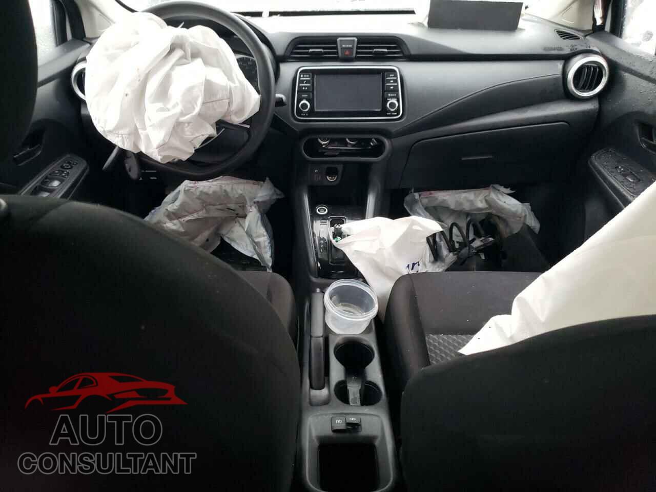 NISSAN VERSA 2021 - 3N1CN8DV1ML817668