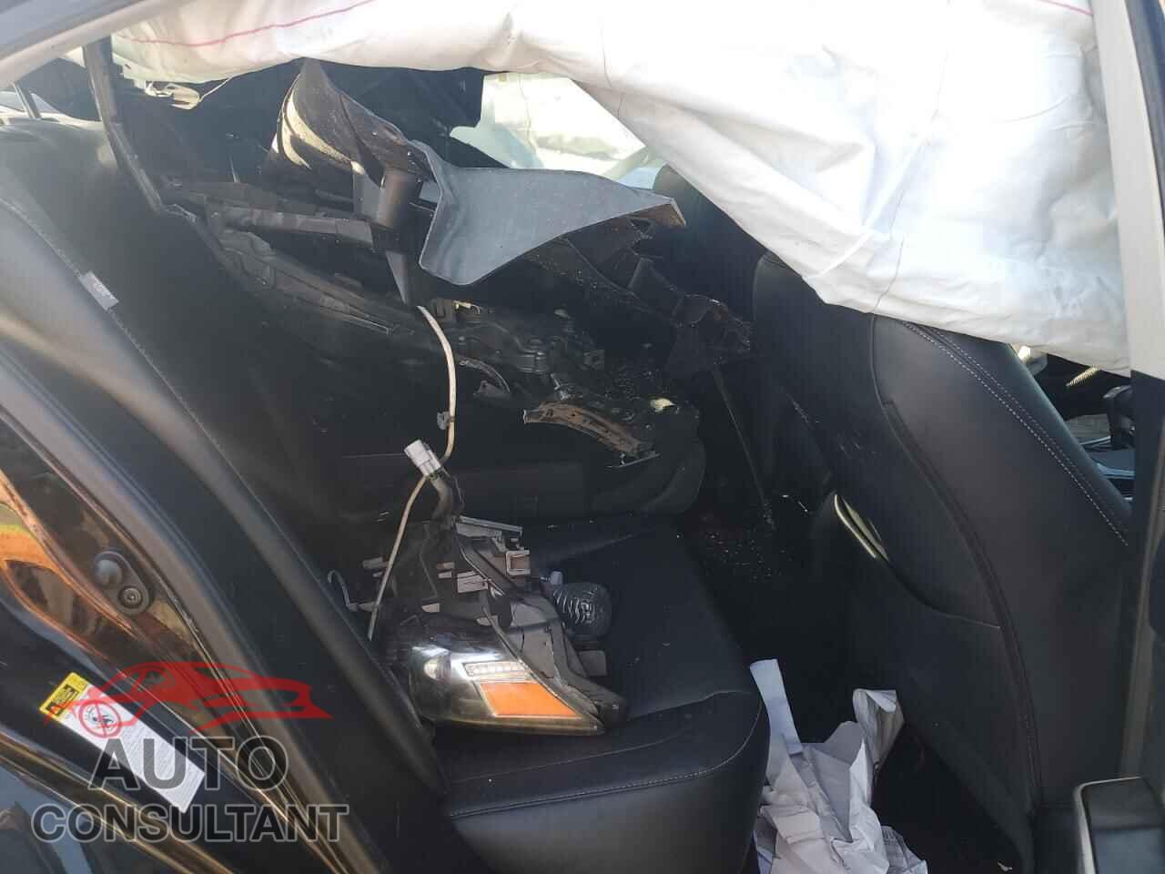 LEXUS IS 2014 - JTHCF1D2XE5007303