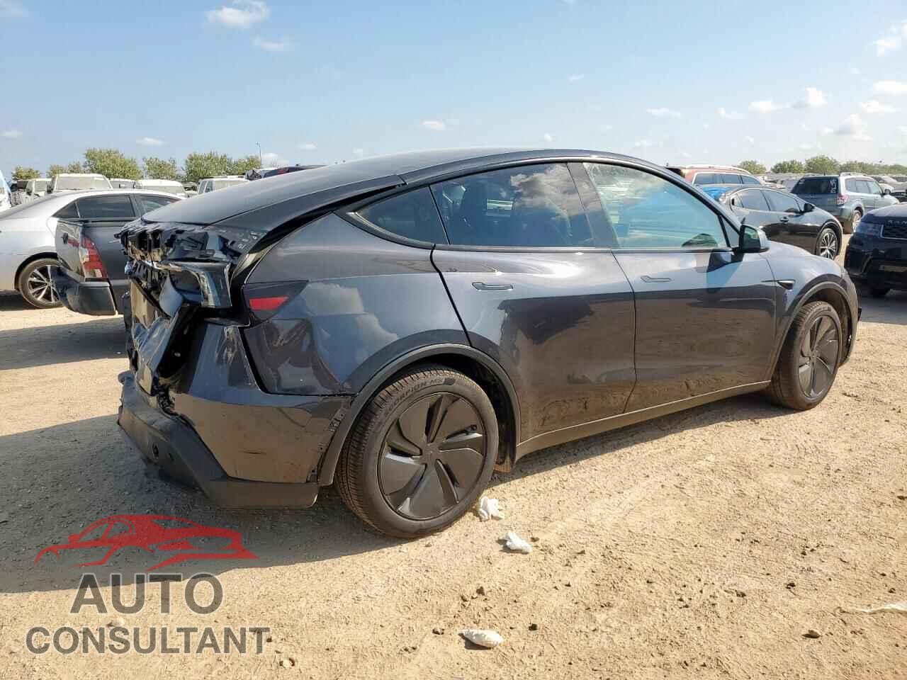TESLA MODEL Y 2026 - 7SAYGDED5TA429500