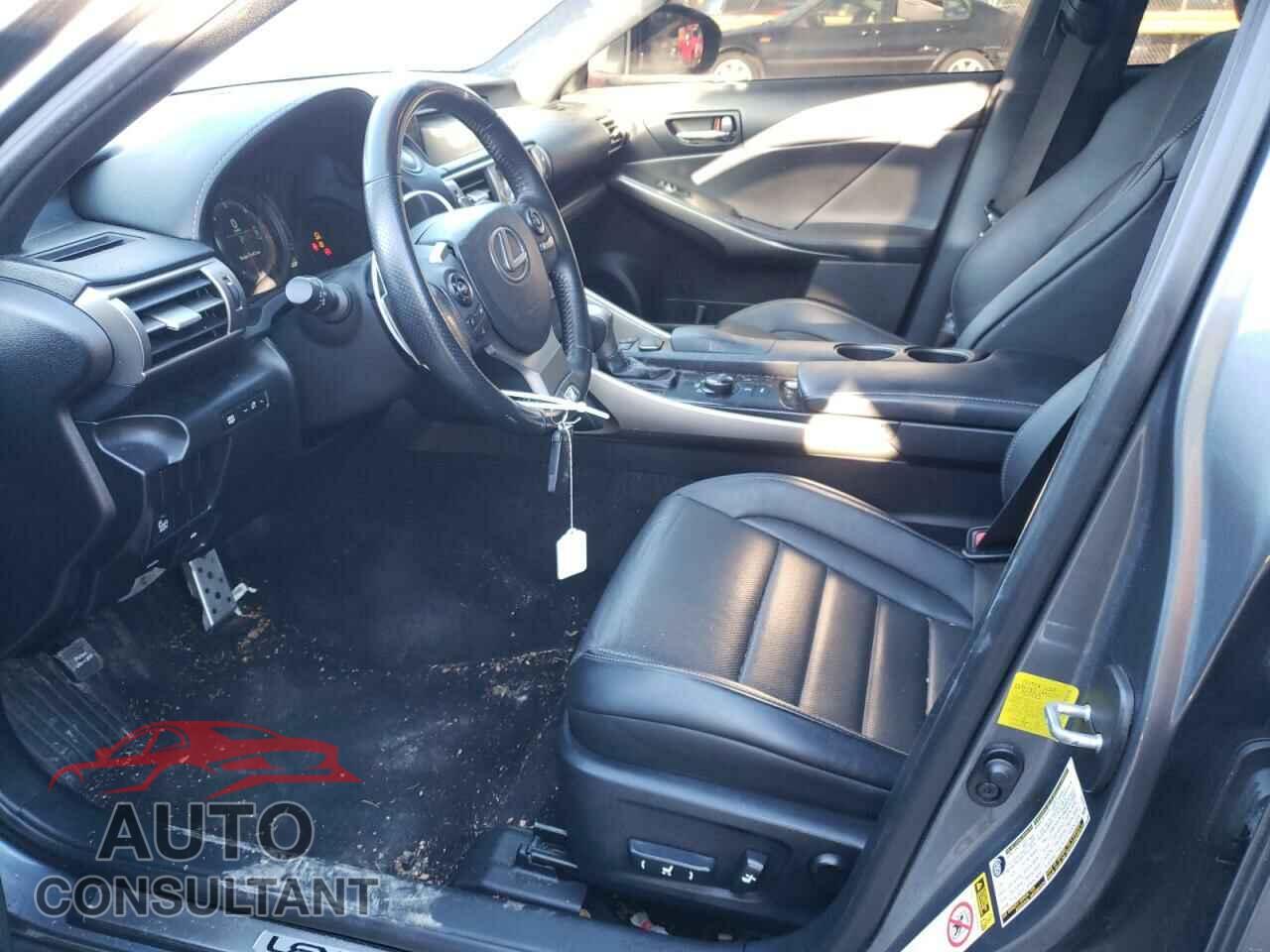 LEXUS IS 2014 - JTHCF1D25E5006737