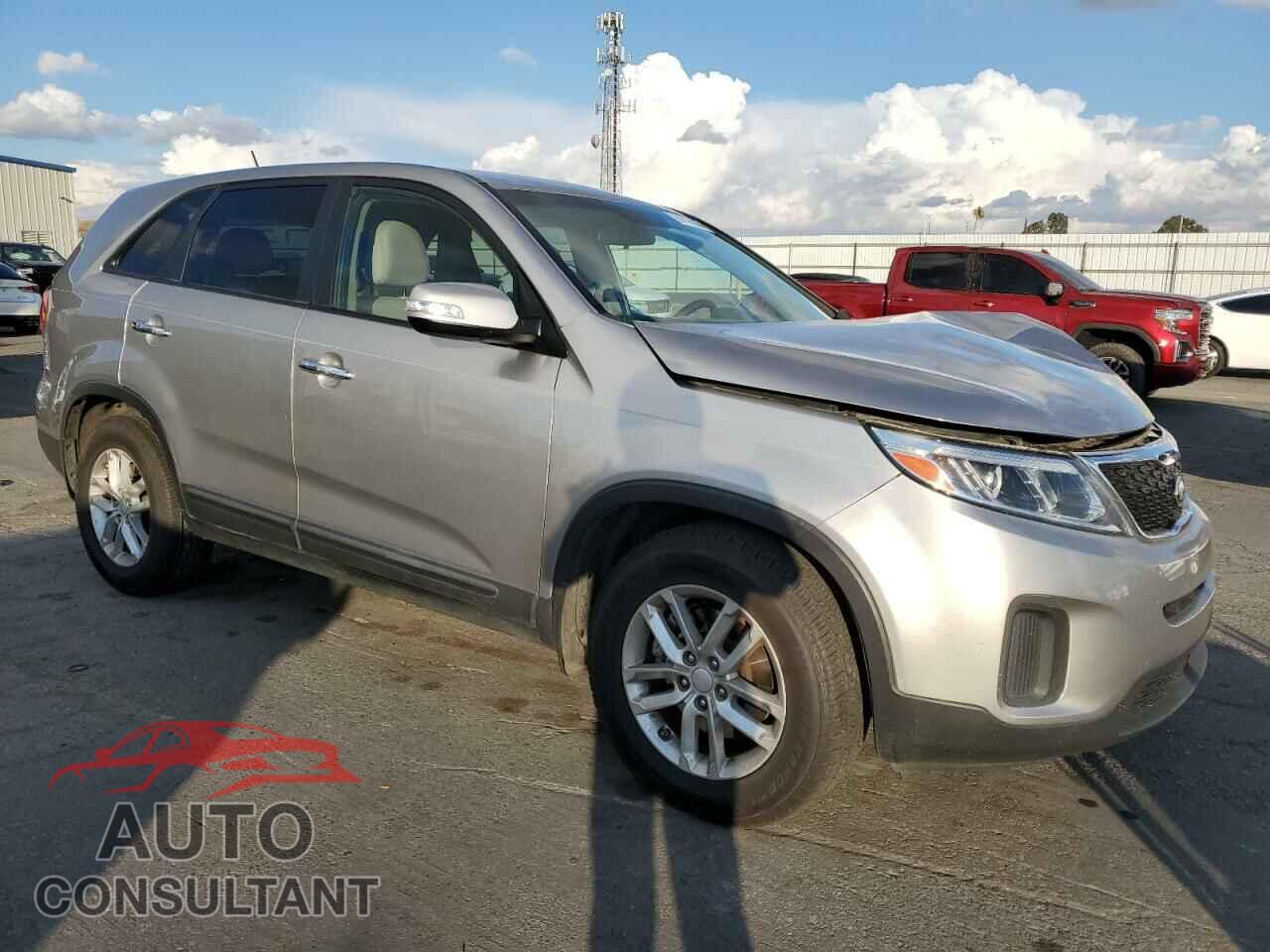 KIA SORENTO 2015 - 5XYKT3A68FG601874