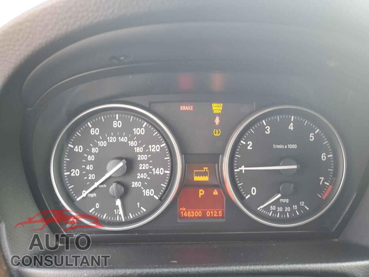 BMW 3 SERIES 2011 - WBAPH7G50BNN03368