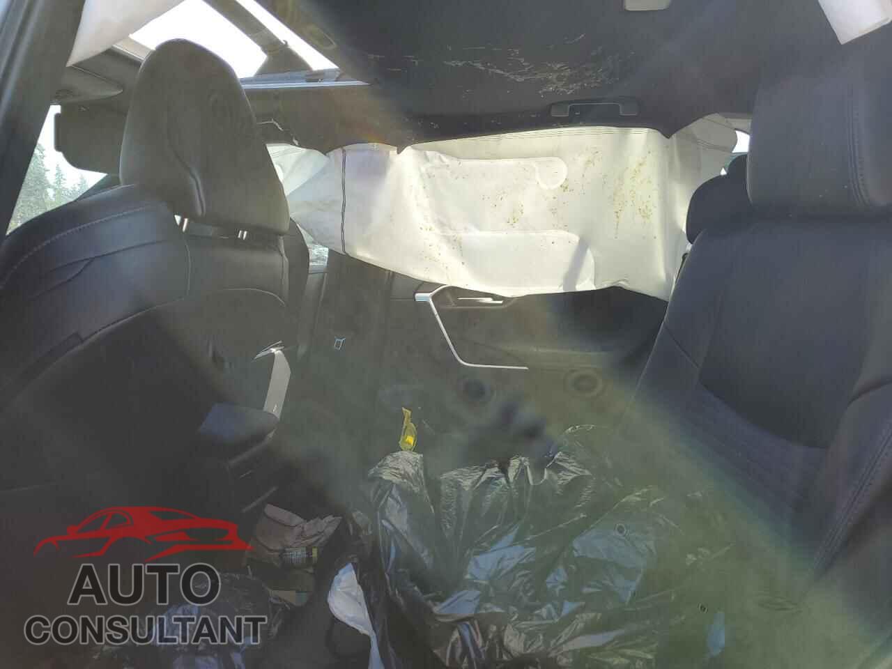 TOYOTA RAV4 2024 - 2T3E6RFV2RW060138