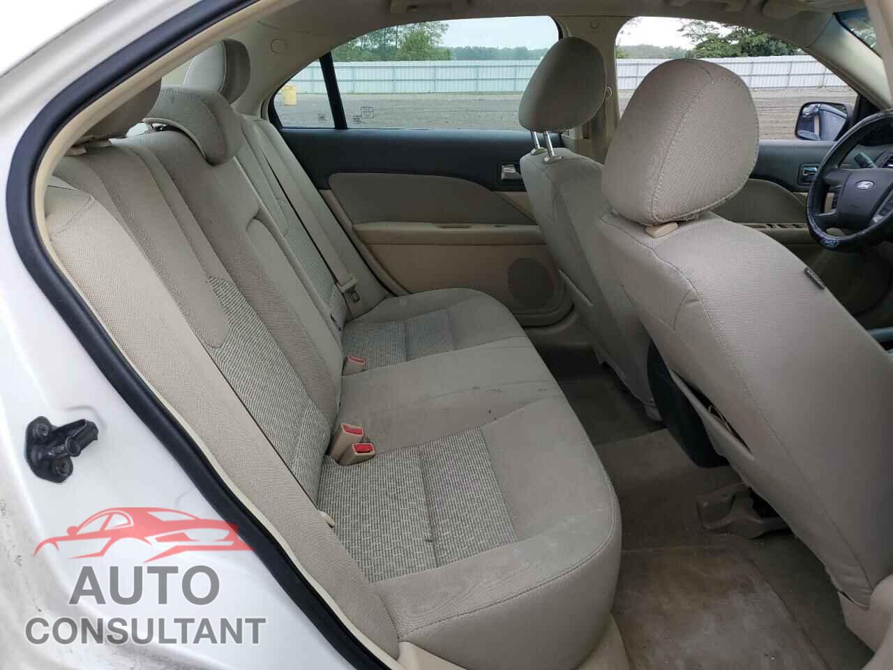 FORD FUSION 2011 - 3FAHP0HA2BR265474