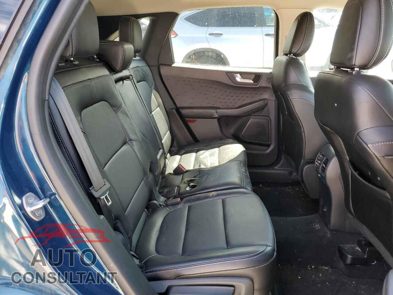 FORD ESCAPE 2020 - 1FMCU9J92LUC41392