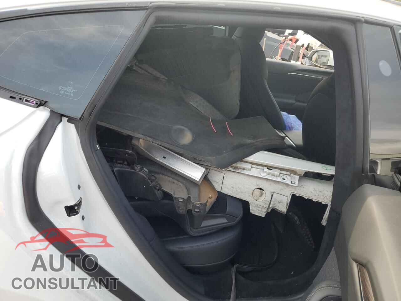 TESLA MODEL S 2021 - 5YJSA1E50MF455437