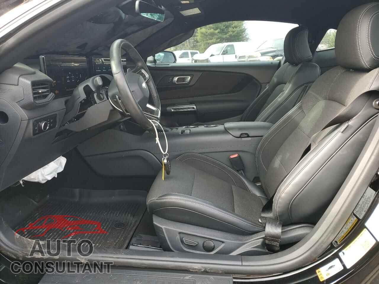 FORD MUSTANG 2024 - 1FA6P8CF0R5420867