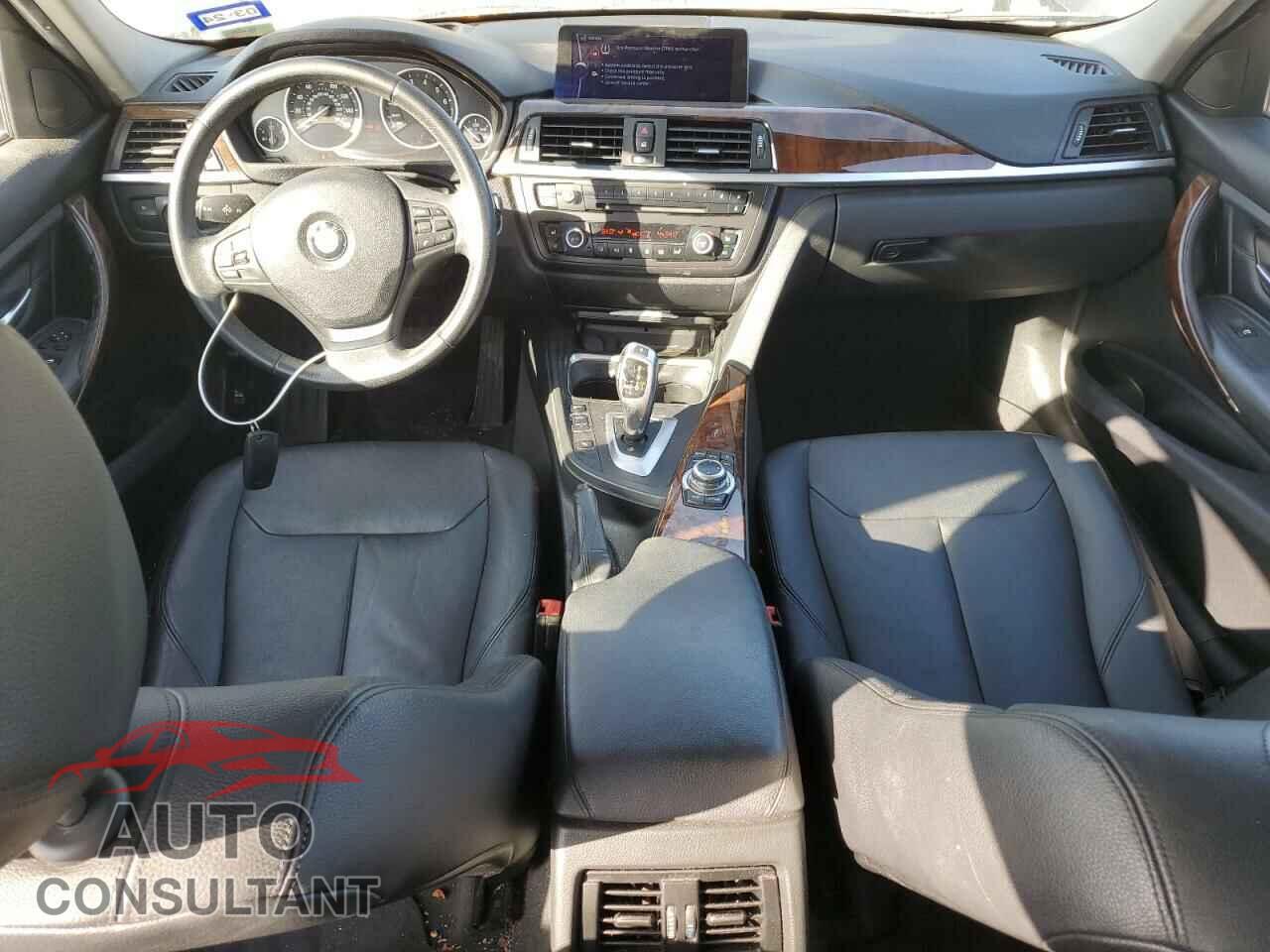 BMW 3 SERIES 2013 - WBA3A5C55DF352814
