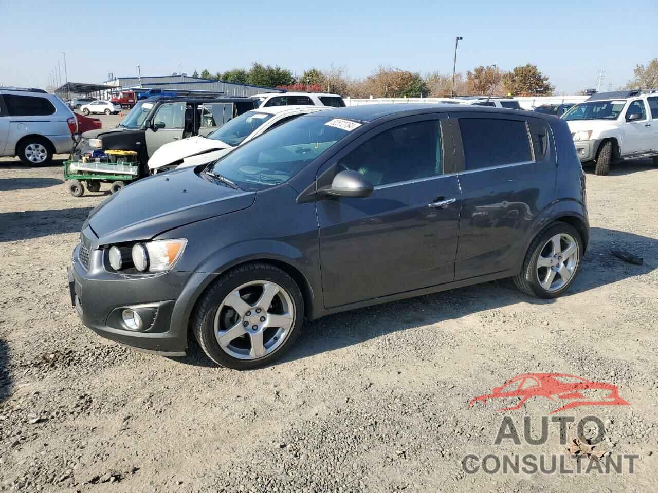 CHEVROLET SONIC 2013 - 1G1JE6SG0D4171910