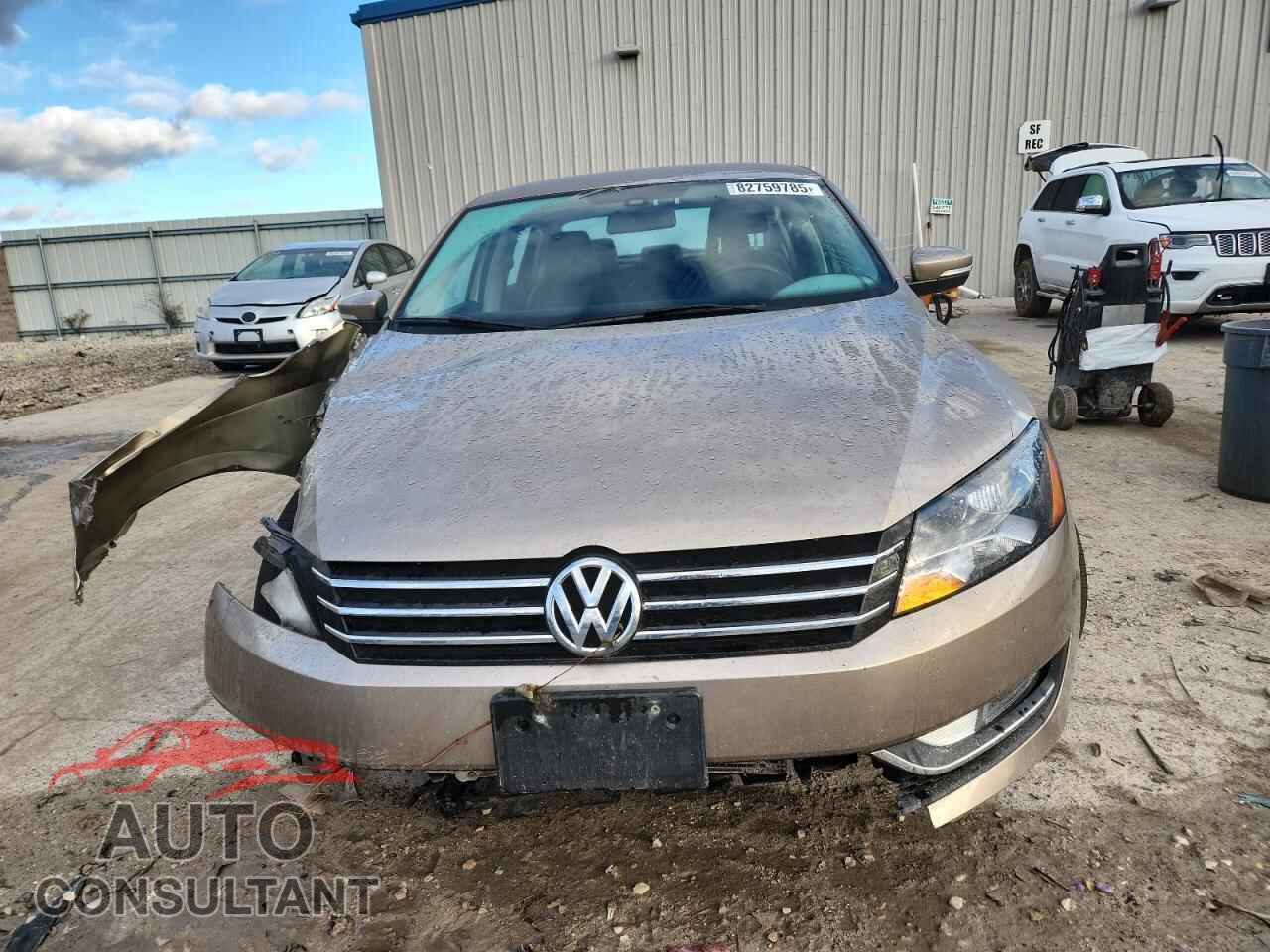 VOLKSWAGEN PASSAT 2015 - 1VWAT7A33FC079200