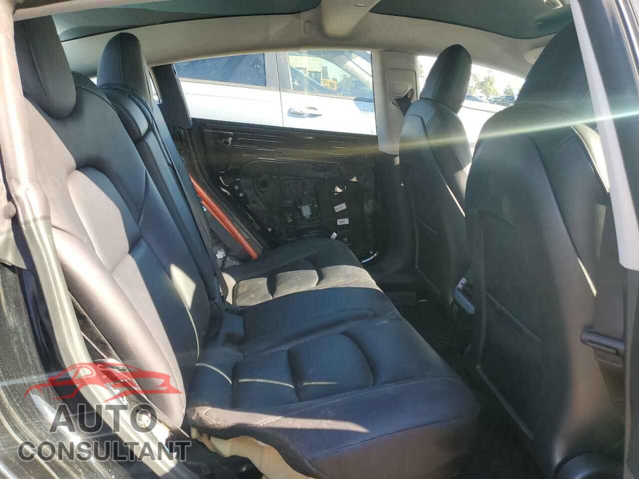TESLA MODEL 3 2021 - 5YJ3E1EA6MF939926